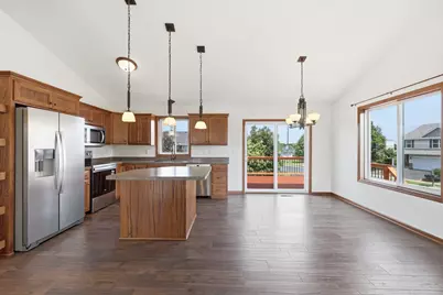 279 Kiso Avenue, Shakopee, MN 55379 - Photo 5