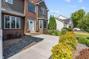 1126 Hudson Trail, Lino Lakes, MN 55038 - Photo 3