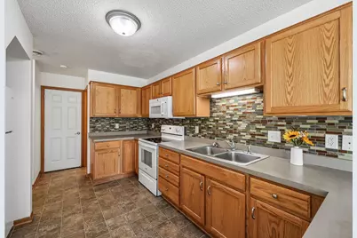 12135 63rd Street NE, Albertville, MN 55301 - Photo 5