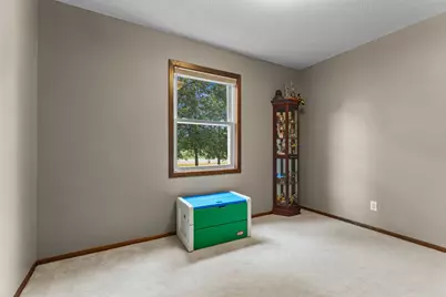 705 N Estates Avenue, Litchfield, MN 55355 - Photo 39