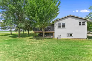 705 N Estates Ave, Litchfield, MN 55355 - Photo 73