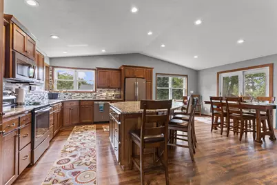 705 N Estates Avenue, Litchfield, MN 55355 - Photo 25