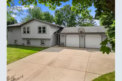 705 N Estates Avenue, Litchfield, MN 55355 - Photo 9