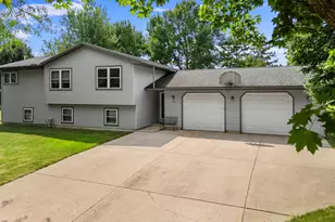 705 N Estates Ave, Litchfield, MN 55355 - Photo 9