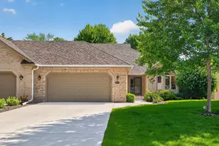 10417 Fawns Way, Eden Prairie, MN 55347 - Photo 3
