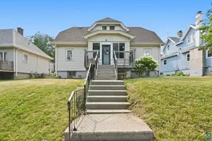 629 Spear Ave, Duluth, MN 55803 - Photo 1