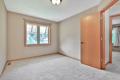 1098 Heather Drive, Woodbury, MN 55129 - Photo 17