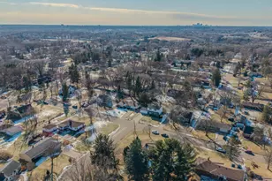 2187 Burr St N, Maplewood, MN 55117 - Photo 9