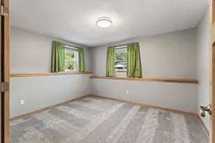 460 Hawes Ave, Vadnais Heights, MN 55127 - Photo 23