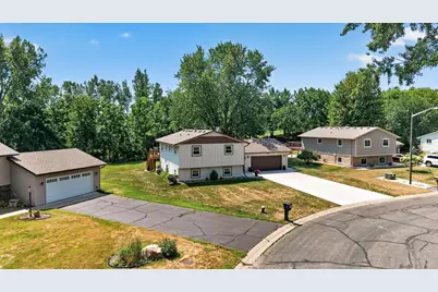 460 Hawes Avenue, Vadnais Heights, MN 55127 - Photo 33