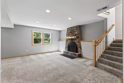 460 Hawes Avenue, Vadnais Heights, MN 55127 - Photo 21