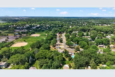 460 Hawes Avenue, Vadnais Heights, MN 55127 - Photo 43