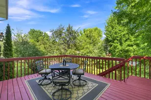 8819 Rainier Ct, Woodbury, MN 55125 - Photo 3