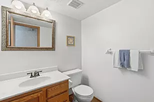 8819 Rainier Ct, Woodbury, MN 55125 - Photo 11