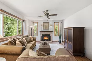 8819 Rainier Ct, Woodbury, MN 55125 - Photo 7