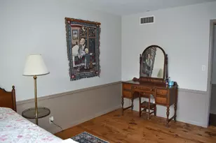 304 Independence Ave S, Clarks Grove, MN 56016 - Photo 33