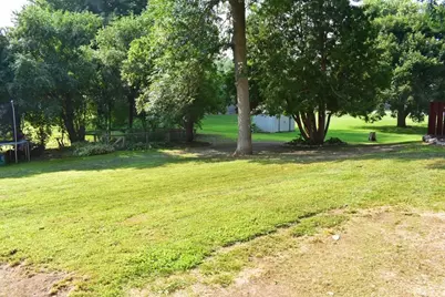 304 Independence Avenue S, Clarks Grove, MN 56016 - Photo 63