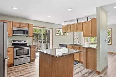 71 B Street, Saint Paul, MN 55106 - Photo 3