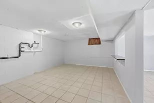 71 B St, Saint Paul, MN 55106 - Photo 37