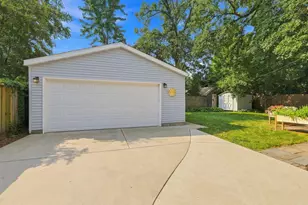 147 W 48th St, Minneapolis, MN 55419 - Photo 33