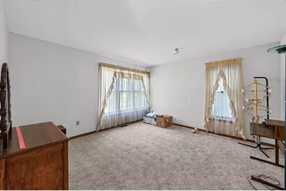 2597 Hayward Avenue N, Oakdale, MN 55128 - Photo 11