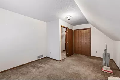 2597 Hayward Avenue N, Oakdale, MN 55128 - Photo 15