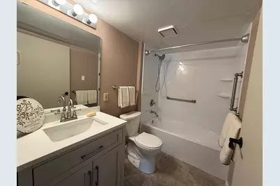 2601 Kenzie Terrace #528, Saint Anthony, MN 55418 - Photo 9
