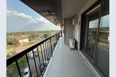 2601 Kenzie Terrace #528, Saint Anthony, MN 55418 - Photo 3