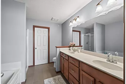 1952 Commonwealth Boulevard #4, Chanhassen, MN 55317 - Photo 23