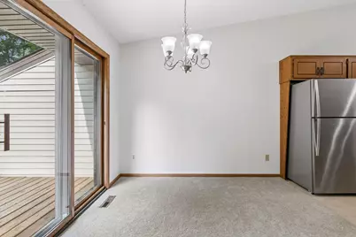2002 Mesabi Avenue E, Maplewood, MN 55109 - Photo 7