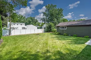 1360 9th Ave SE, Rochester, MN 55904 - Photo 5