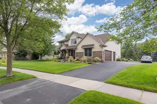 1752 Carriage Dr, Victoria, MN 55386 - Photo 3