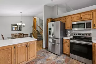 14835 Natchez Ave, Savage, MN 55378 - Photo 7