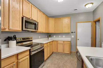 17732 68th Place N, Maple Grove, MN 55311 - Photo 7