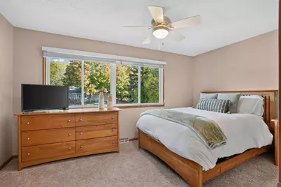 8412 Hiawatha Avenue, Eden Prairie, MN 55347 - Photo 9
