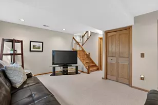 8412 Hiawatha Ave, Eden Prairie, MN 55347 - Photo 13