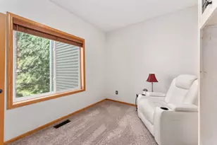 1517 Deerwood Bend, Eagan, MN 55122 - Photo 27