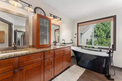 1517 Deerwood Bend, Eagan, MN 55122 - Photo 39