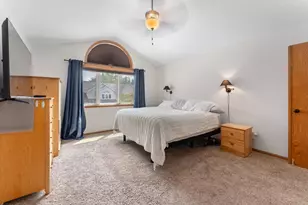 1517 Deerwood Bend, Eagan, MN 55122 - Photo 35