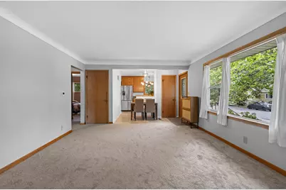2093 Sherwood Avenue, Saint Paul, MN 55119 - Photo 7