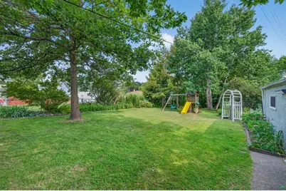 2093 Sherwood Avenue, Saint Paul, MN 55119 - Photo 33