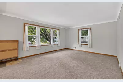 2093 Sherwood Avenue, Saint Paul, MN 55119 - Photo 5