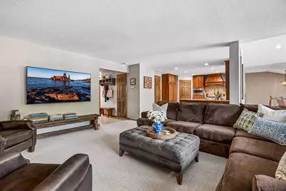 210 Piedmont Court, Chanhassen, MN 55317 - Photo 19