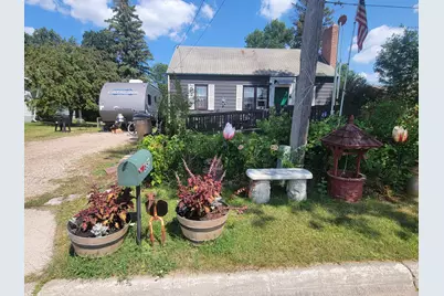 651 2nd Street S, Hallock, MN 56728 - Photo 15