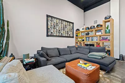 801 SE 9th Street #101, Minneapolis, MN 55414 - Photo 9
