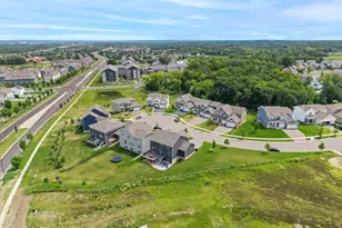 1723 August Dr, Shakopee, MN 55379 - Photo 71