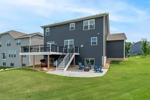 1723 August Dr, Shakopee, MN 55379 - Photo 61
