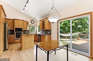 6911 Cambridge Rd, Shakopee, MN 55379 - Photo 15