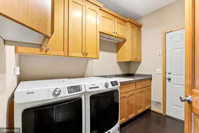 6911 Cambridge Road, Shakopee, MN 55379 - Photo 23
