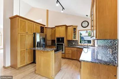 6911 Cambridge Road, Shakopee, MN 55379 - Photo 13
